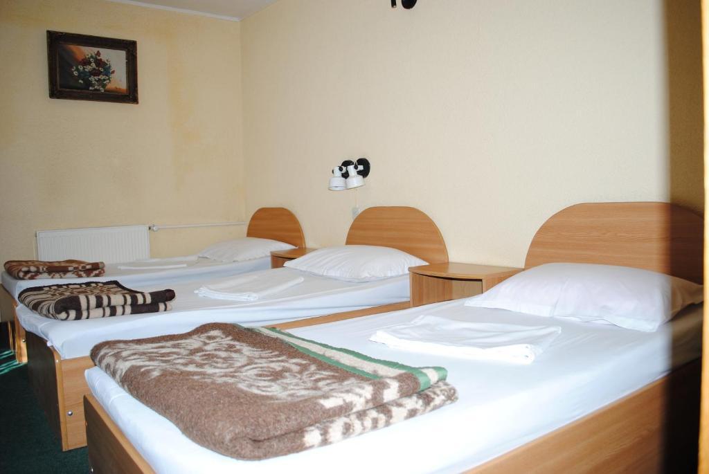 Scheia Hotel West الغرفة الصورة
