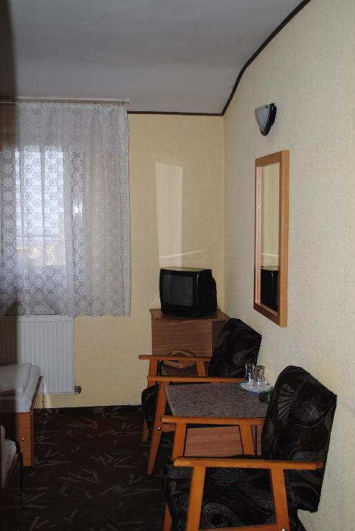Scheia Hotel West الغرفة الصورة